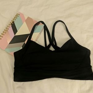 EUC LULULEMON ENERGY BRA SIZE 6